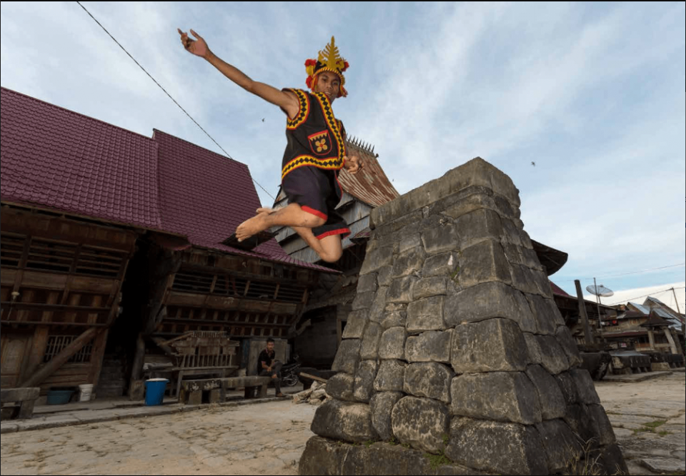 Budaya Sumatera Utara Lompat Nias